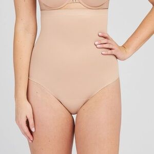 NWT Spanx Assets High Waisted Thong Shapewear